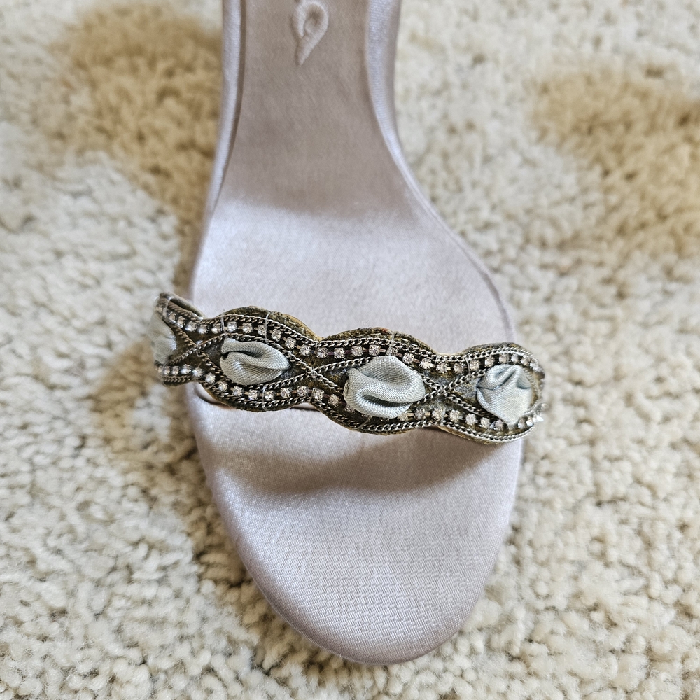 Nina Silver Satin Sandals Size 9.5 - Picture 4 of 11